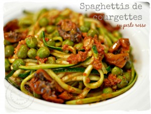 Spaghettis de courgettes sauce pesto rosso