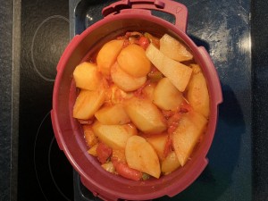 Cuisses de poulet aux poivrons, tomates et pommes de terre au micro minute